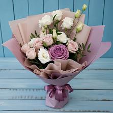 Букет цветов из:  Розы и Лизиантусы в Красном Яре Омской области