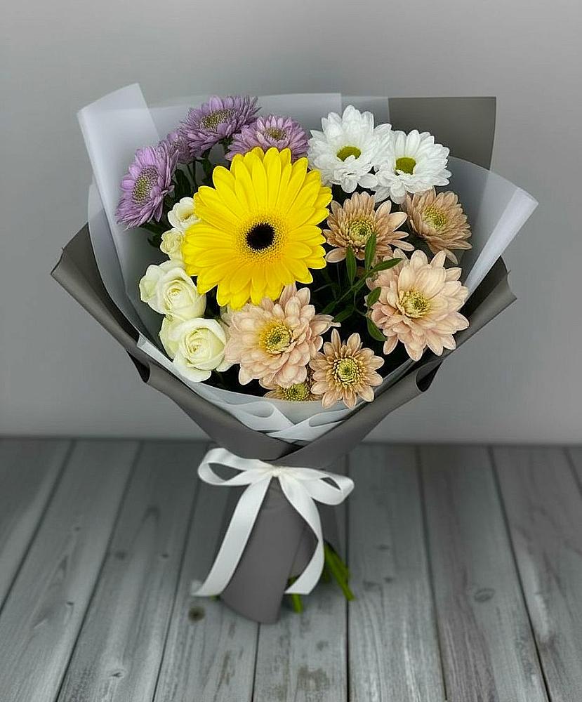 Букет цветов из: Розы, Герберы и Хризантемы в Красном Яре Омской области
