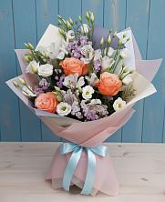 Букет цветов из:  Лизиантусы, Розы, Альстромерии и Гипсофила в Красном Яре Омской области