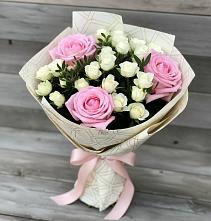 Букет цветов из:  Розы в Красном Яре Омской области