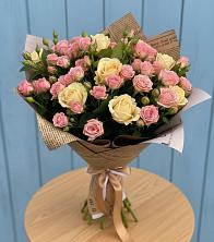 Букет цветов из:  Розы в Красном Яре Омской области