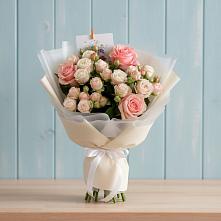 Букет цветов из:  Розы в Красном Яре Омской области